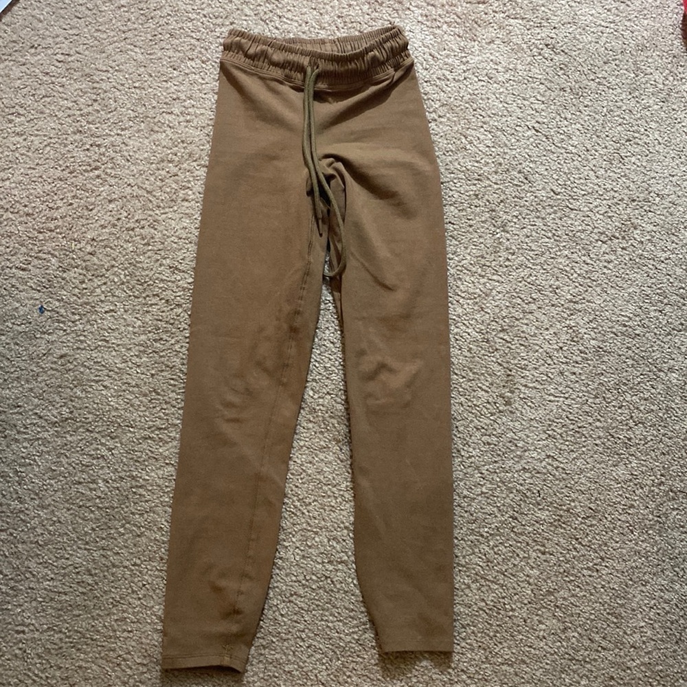 Good American women’s brown sweatpants size 0 drawstring waist